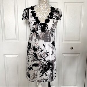 Max Studio dress V neck crochet detail cap sleeve cotton Elasticized below chest